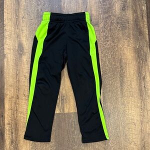 Champion Kids Black Athletic Pants with Green Stripes‎ 4-5 XS lightweight
